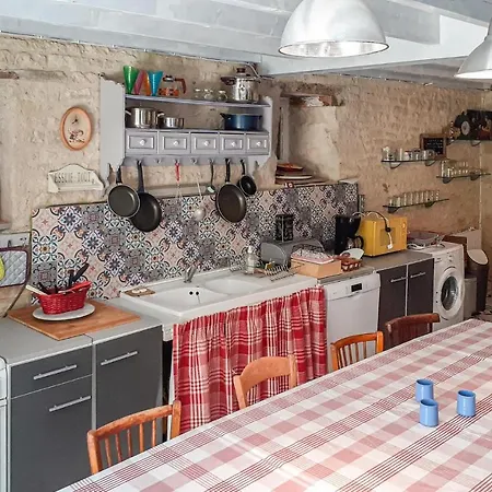 Holiday home Cozy In St,martin With Kitchen Fontenille-Saint-Martin-d'Entraigues